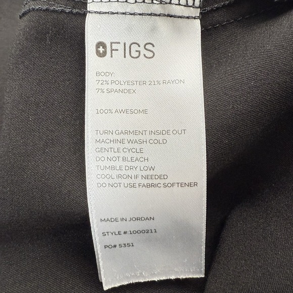 FIGS Women's Dark Harbor 1 pocket Scrub Top Solid Black Medical Shirt 1000211 - Picture 4 of 5